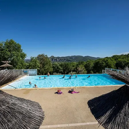 캠프장 Familiale 3 Etoiles Vue 360 Piscine A Debordement Empl Xxl *