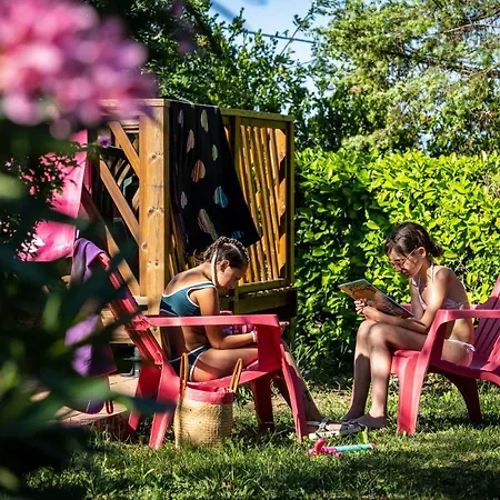 Familiale 3 Etoiles Vue 360 Piscine A Debordement Empl Xxl