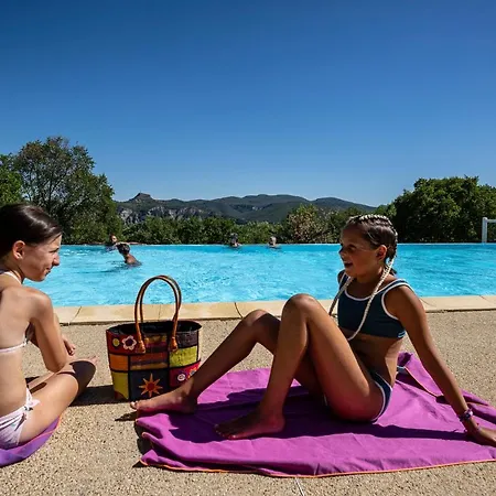 Familiale 3 Etoiles Vue 360 Piscine A Debordement Empl Xxl Campsite