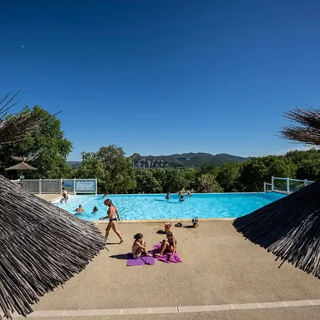 Familiale 3 Etoiles Vue 360 Piscine A Debordement Empl Xxl *