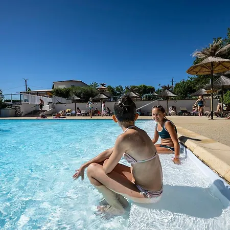 Familiale 3 Etoiles Vue 360 Piscine A Debordement Empl Xxl