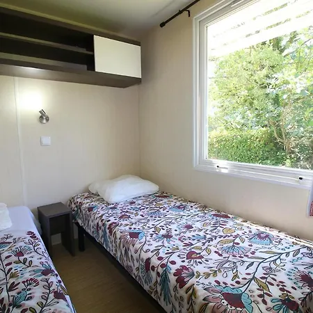 Familiale 3 Etoiles Vue 360 Piscine A Debordement Empl Xxl *