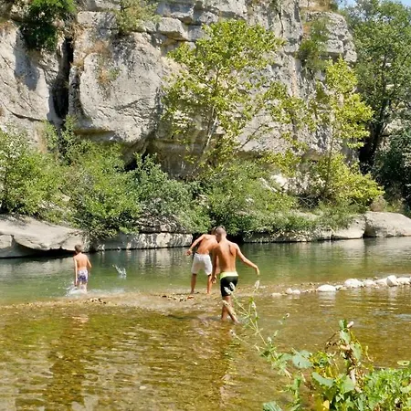캠프장 Familiale 3 Etoiles Vue 360 Piscine A Debordement Empl Xxl *